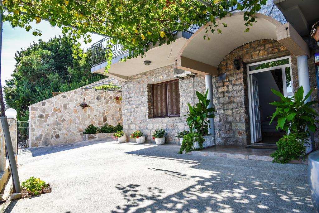 Apartment Kalina Budva